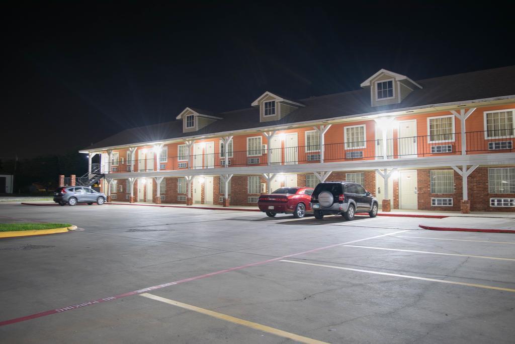 Countryside Inn Kaufman Екстер'єр фото