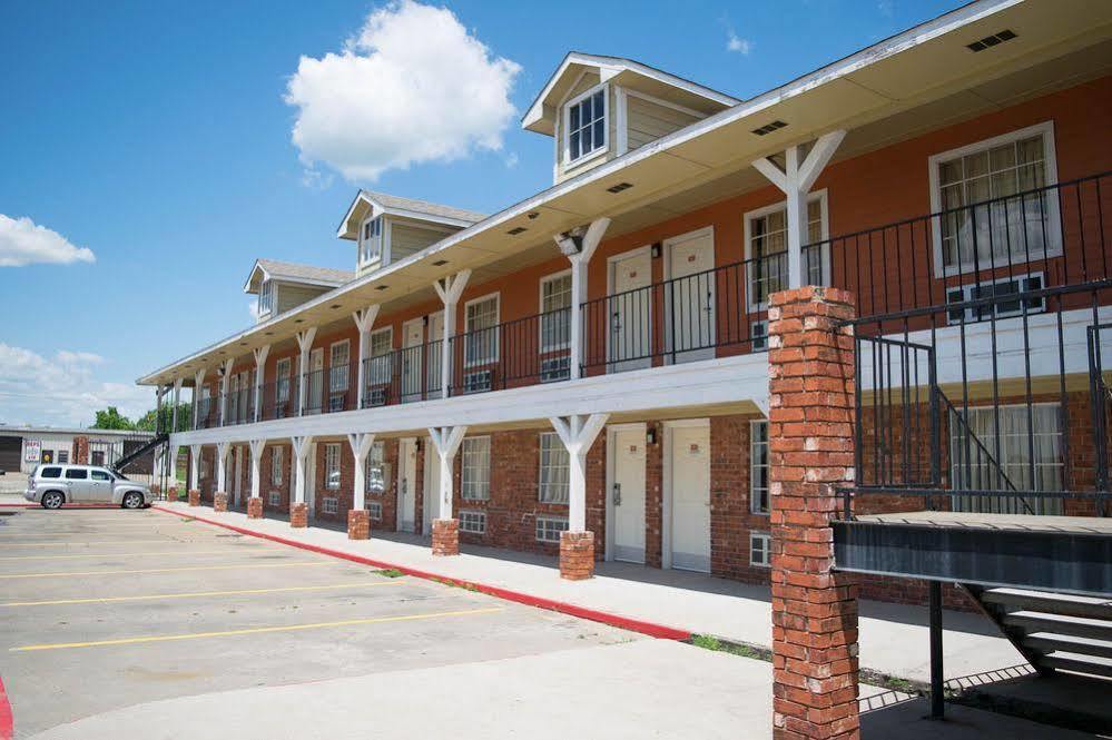 Countryside Inn Kaufman Екстер'єр фото
